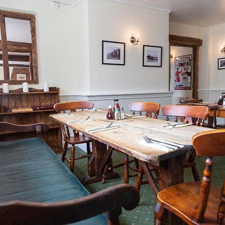 Five Bells Inn, Wrentham 외부 사진