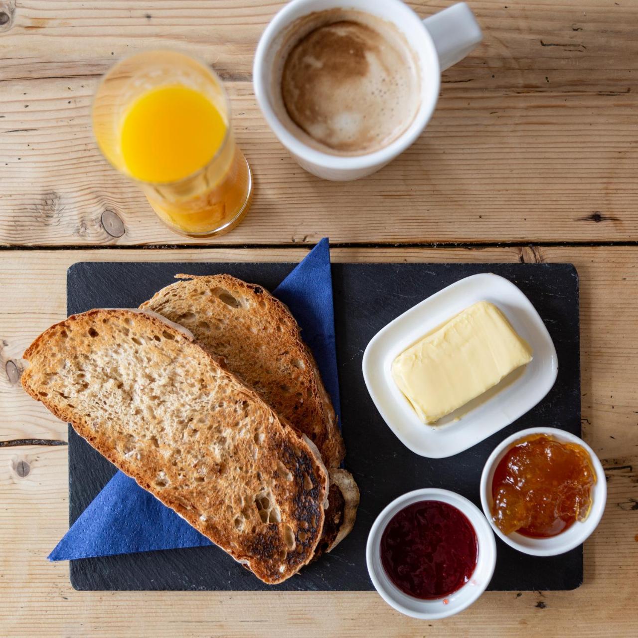 Five Bells Inn, Wrentham 외부 사진